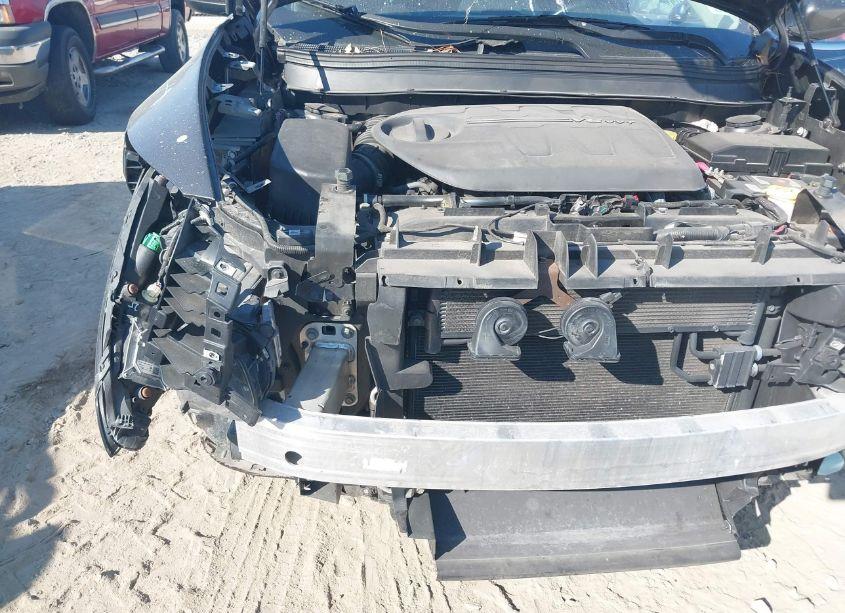 Photo 6 of 2017 Jeep Cherokee LATITUDE FWD (VIN 1C4PJLCS3HW514783)