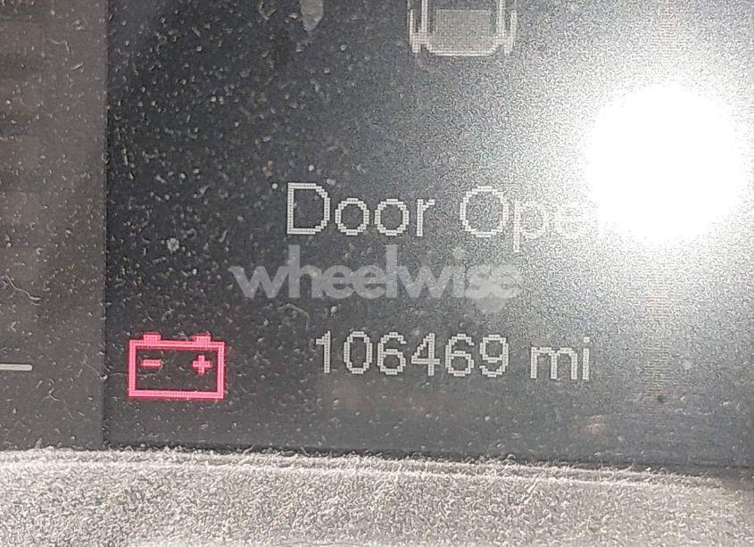 Photo 7 of 2017 Jeep Cherokee LATITUDE FWD (VIN 1C4PJLCS3HW613636)