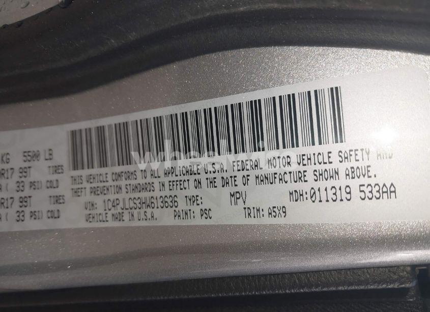 Photo 9 of 2017 Jeep Cherokee LATITUDE FWD (VIN 1C4PJLCS3HW613636)