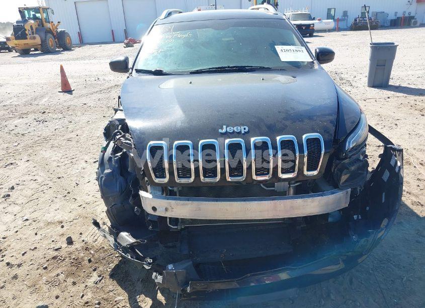 Photo 12 of 2017 Jeep Cherokee LATITUDE FWD (VIN 1C4PJLCS3HW669639)