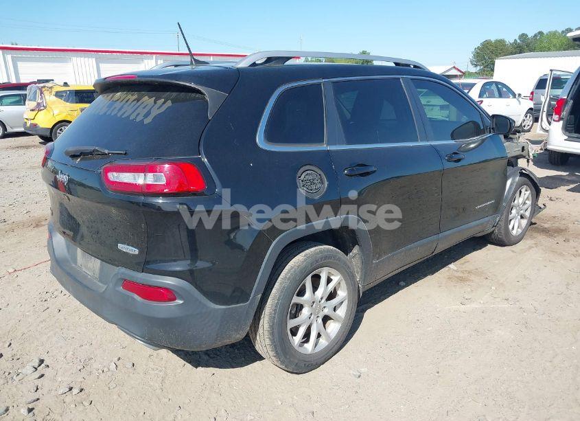 Photo 4 of 2017 Jeep Cherokee LATITUDE FWD (VIN 1C4PJLCS3HW669639)