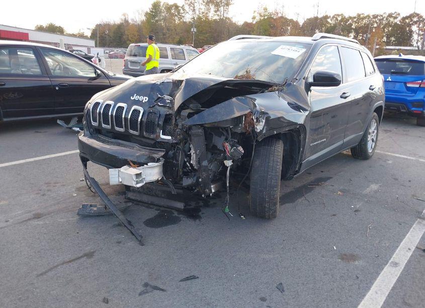 Photo 2 of 2014 Jeep Cherokee LATITUDE (VIN 1C4PJLCS4EW148716)