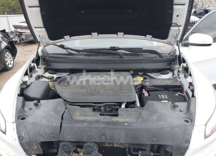 Photo 10 of 2016 Jeep Cherokee LATITUDE (VIN 1C4PJLCS4GW114486)