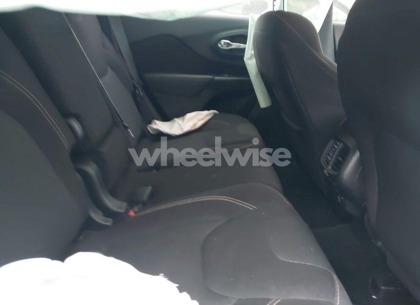 Photo 8 of 2016 Jeep Cherokee LATITUDE (VIN 1C4PJLCS4GW114486)