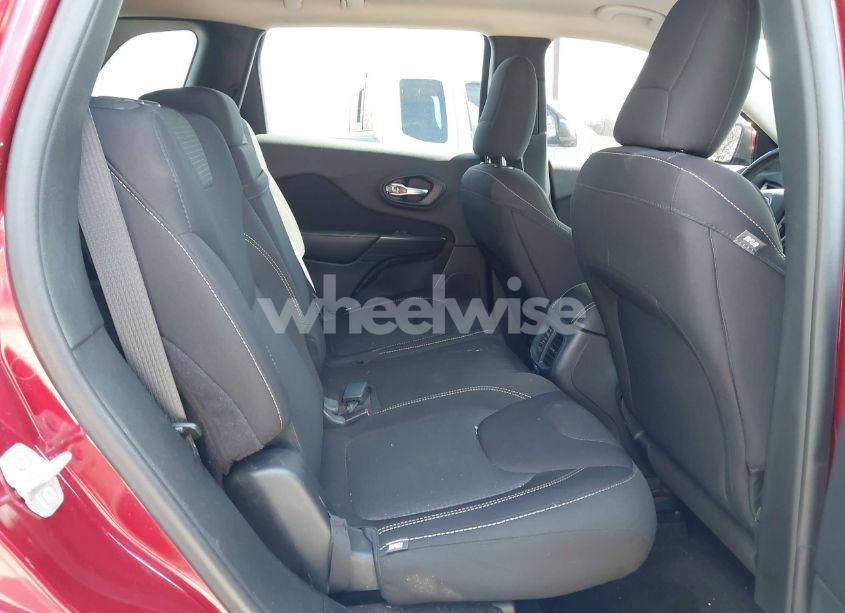 Photo 8 of 2016 Jeep Cherokee LATITUDE (VIN 1C4PJLCS4GW362852)