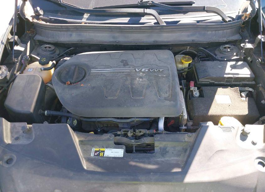 Photo 10 of 2017 Jeep Cherokee 75TH ANNIVERSARY EDITION FWD (VIN 1C4PJLCS4HW535805)