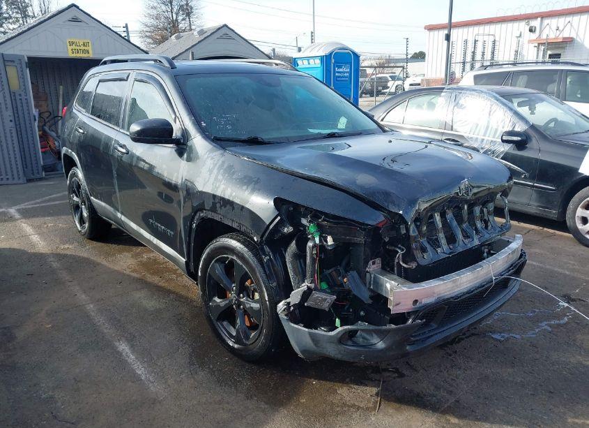 2015 Jeep Cherokee LATITUDE ALTITUDE (VIN 1C4PJLCS5FW722399) main photo