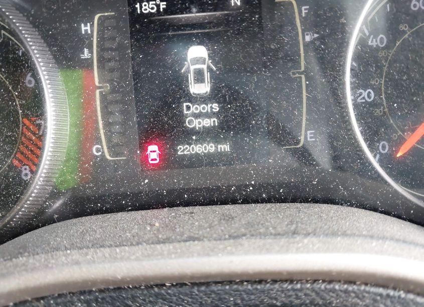 Photo 15 of 2015 Jeep Cherokee LATITUDE ALTITUDE (VIN 1C4PJLCS5FW722399)