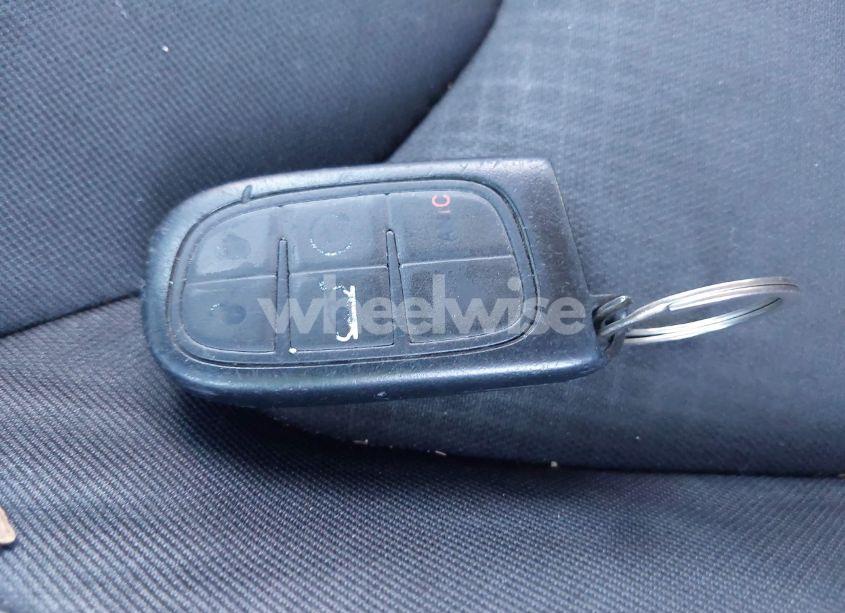 Photo 11 of 2015 Jeep Cherokee LATITUDE ALTITUDE (VIN 1C4PJLCS5FW770677)