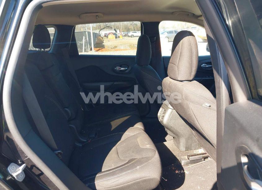 Photo 8 of 2015 Jeep Cherokee LATITUDE ALTITUDE (VIN 1C4PJLCS5FW770677)