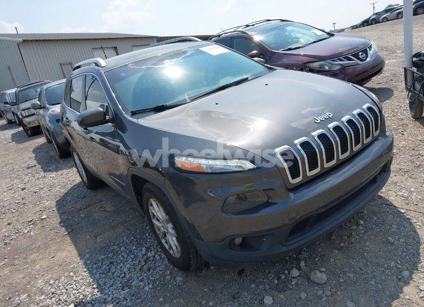 2016 Jeep Cherokee LATITUDE (VIN 1C4PJLCS5GW342822) main photo