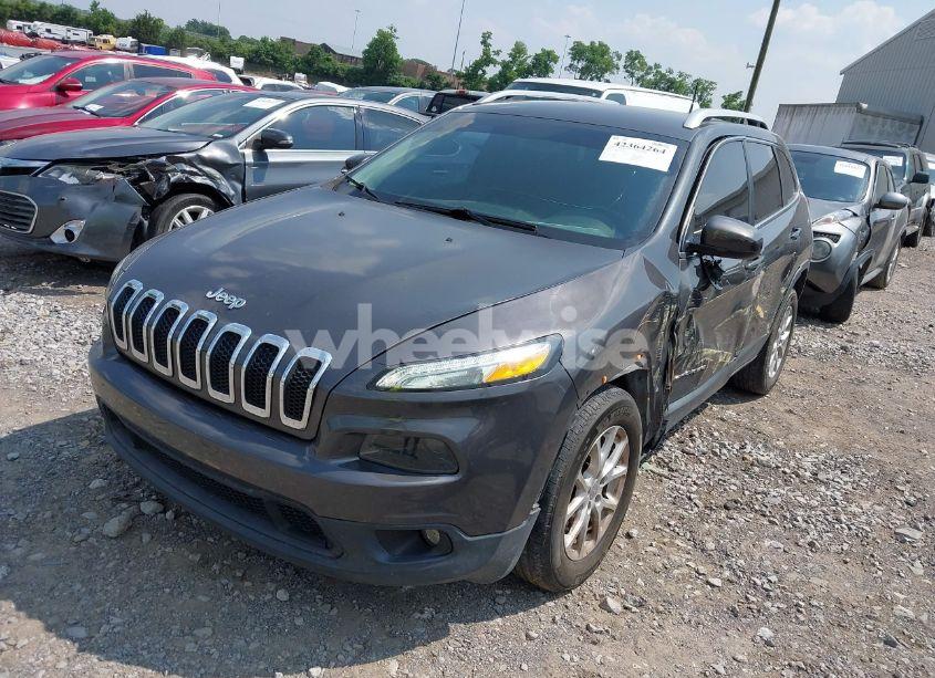Photo 2 of 2016 Jeep Cherokee LATITUDE (VIN 1C4PJLCS5GW342822)