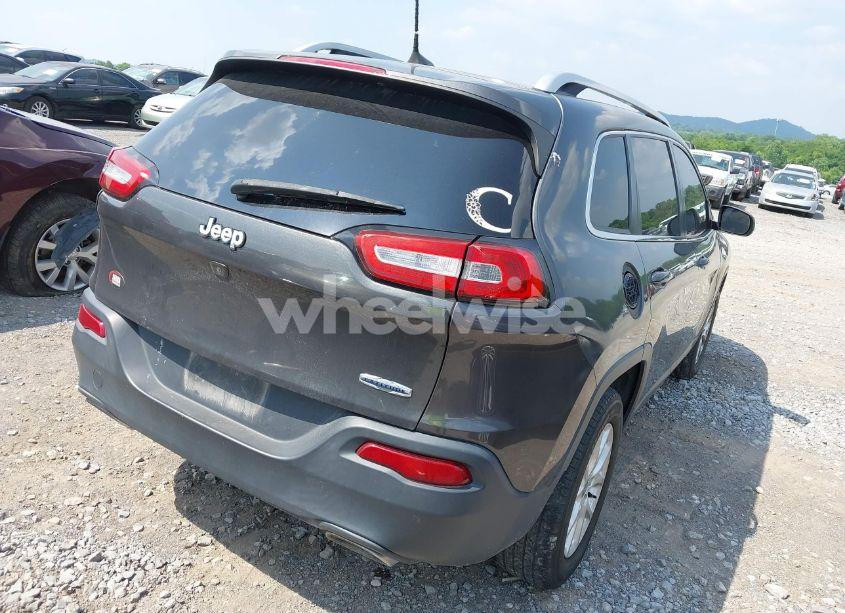 Photo 4 of 2016 Jeep Cherokee LATITUDE (VIN 1C4PJLCS5GW342822)