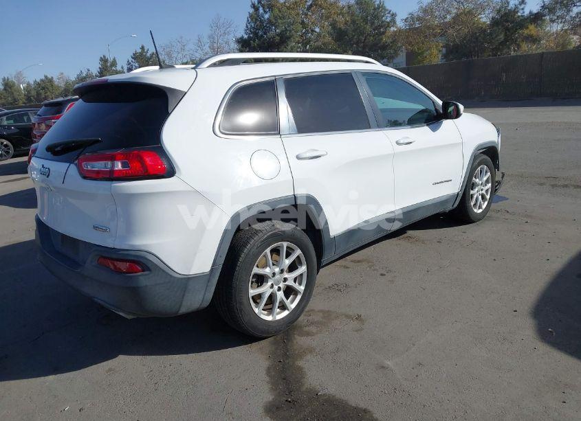 Photo 4 of 2016 Jeep Cherokee LATITUDE (VIN 1C4PJLCS5GW363007)