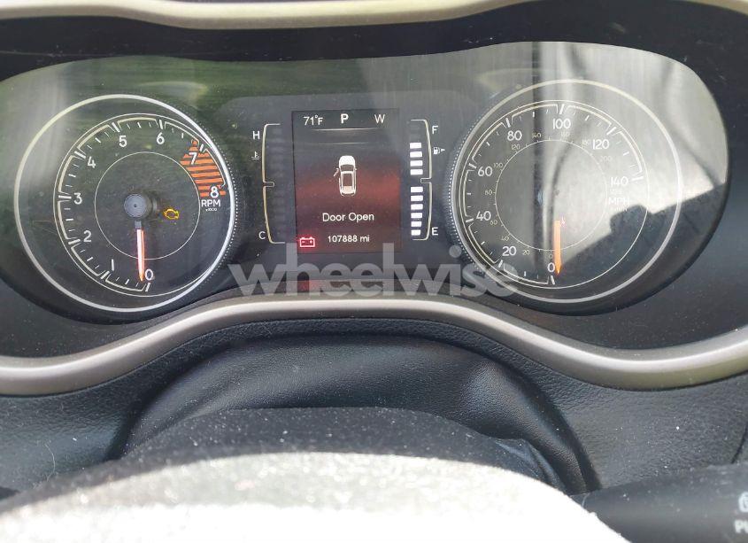 Photo 7 of 2016 Jeep Cherokee LATITUDE (VIN 1C4PJLCS5GW363007)