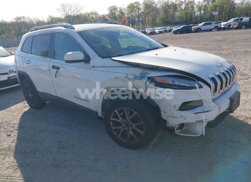 2015 Jeep Cherokee LATITUDE (VIN 1C4PJLCS6FW689607) main photo