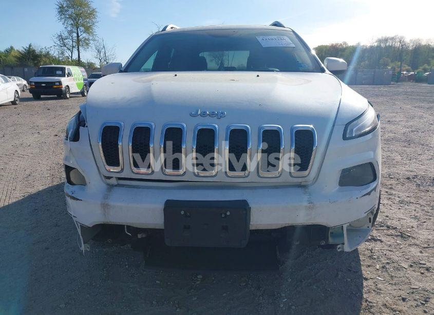 Photo 12 of 2015 Jeep Cherokee LATITUDE (VIN 1C4PJLCS6FW689607)