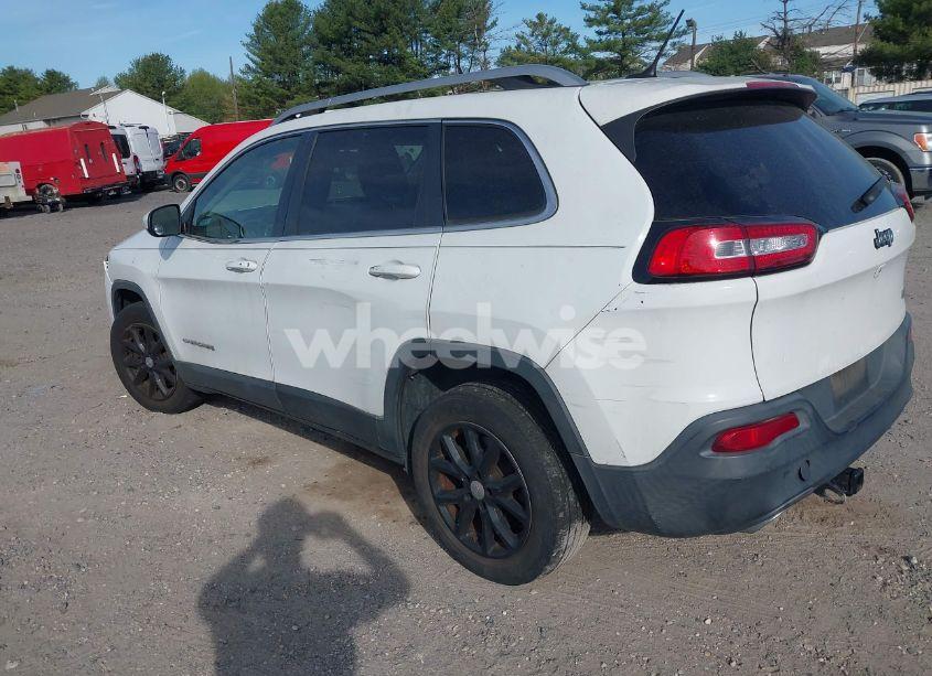 Photo 3 of 2015 Jeep Cherokee LATITUDE (VIN 1C4PJLCS6FW689607)