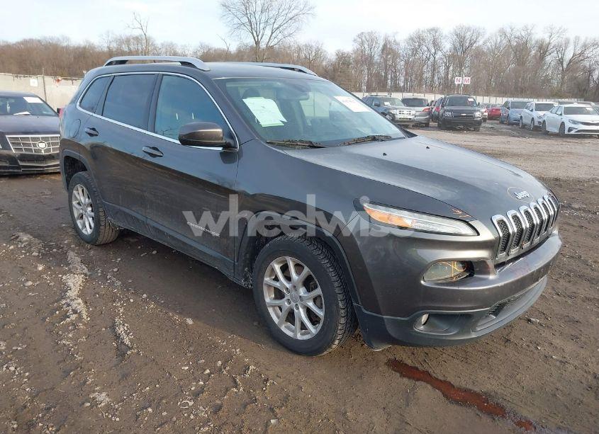 2015 Jeep Cherokee LATITUDE (VIN 1C4PJLCS6FW711556) main photo