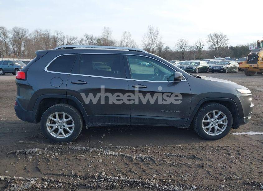 Photo 12 of 2015 Jeep Cherokee LATITUDE (VIN 1C4PJLCS6FW711556)