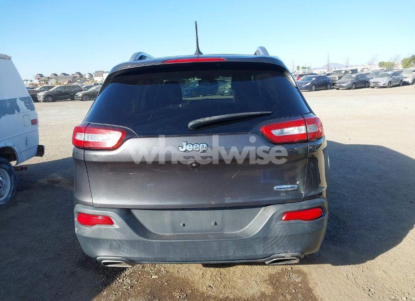 Photo 17 of 2015 Jeep Cherokee LATITUDE (VIN 1C4PJLCS6FW720452)