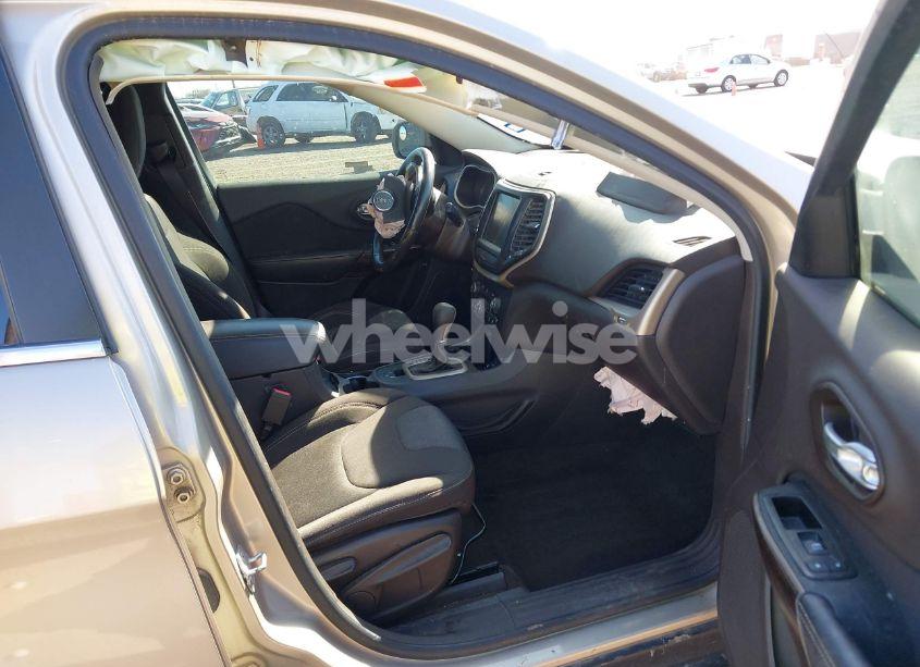 Photo 5 of 2014 Jeep Cherokee LATITUDE (VIN 1C4PJLCS7EW222145)