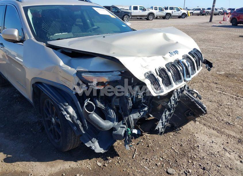 Photo 6 of 2014 Jeep Cherokee LATITUDE (VIN 1C4PJLCS7EW222145)