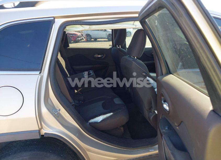 Photo 8 of 2014 Jeep Cherokee LATITUDE (VIN 1C4PJLCS7EW222145)