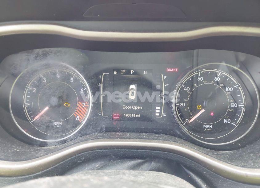 Photo 7 of 2014 Jeep Cherokee LATITUDE (VIN 1C4PJLCS7EW288095)