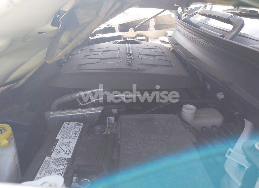Photo 10 of 2015 Jeep Cherokee LATITUDE (VIN 1C4PJLCS7FW737387)