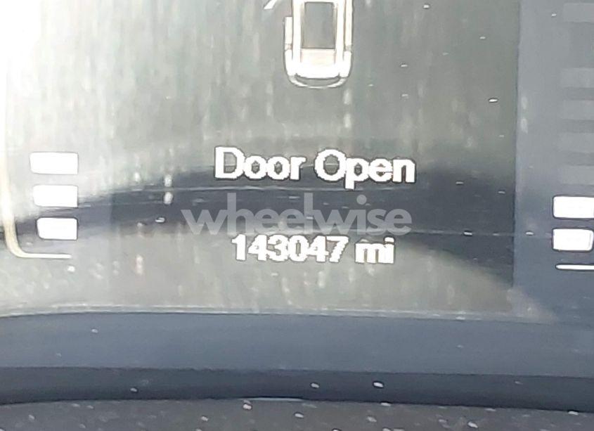 Photo 15 of 2015 Jeep Cherokee LATITUDE (VIN 1C4PJLCS7FW737387)