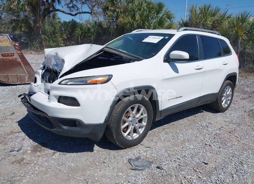 Photo 2 of 2015 Jeep Cherokee LATITUDE (VIN 1C4PJLCS7FW737387)