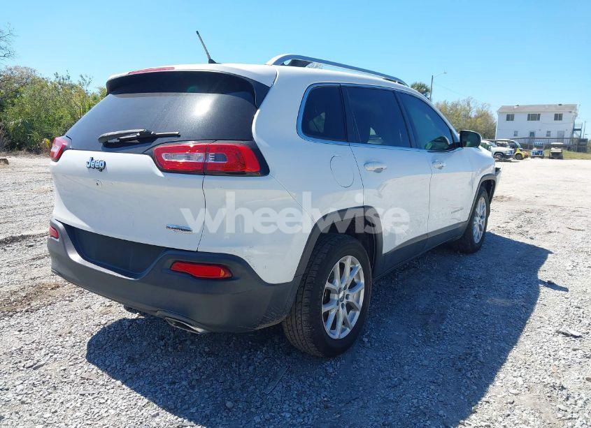 Photo 4 of 2015 Jeep Cherokee LATITUDE (VIN 1C4PJLCS7FW737387)