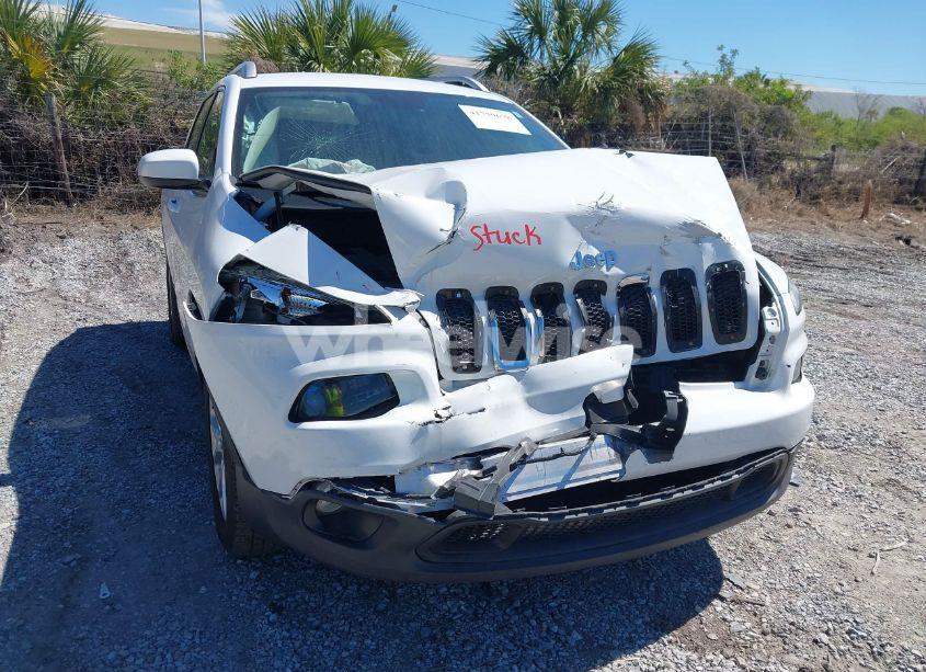 Photo 6 of 2015 Jeep Cherokee LATITUDE (VIN 1C4PJLCS7FW737387)