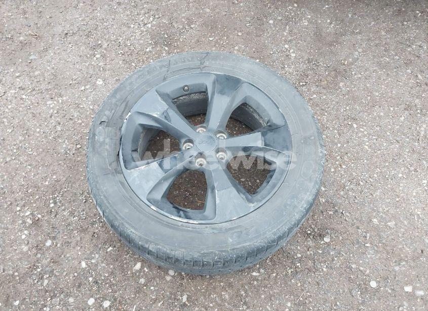 Photo 12 of 2015 Jeep Cherokee LATITUDE ALTITUDE (VIN 1C4PJLCS7FW781048)