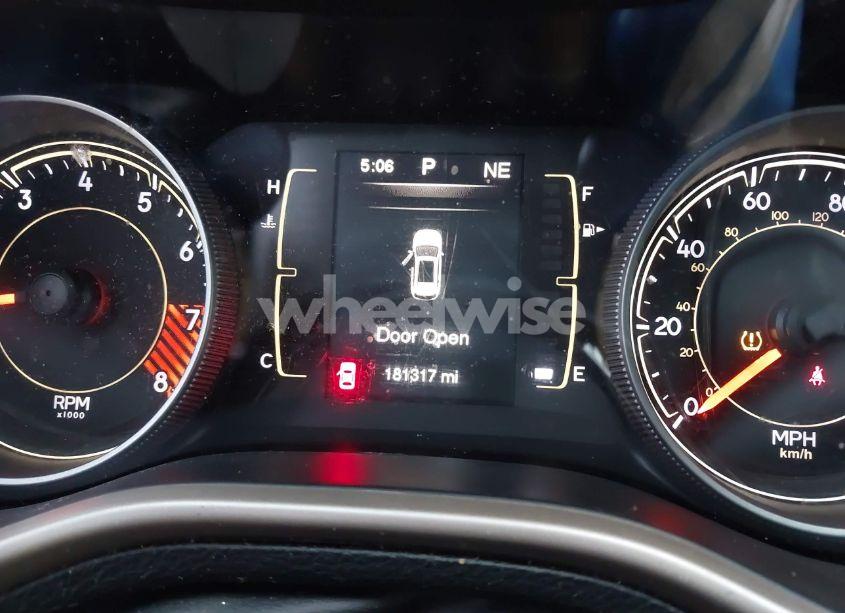 Photo 7 of 2015 Jeep Cherokee LATITUDE ALTITUDE (VIN 1C4PJLCS7FW781048)