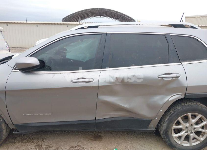 Photo 15 of 2016 Jeep Cherokee LATITUDE (VIN 1C4PJLCS7GW177789)