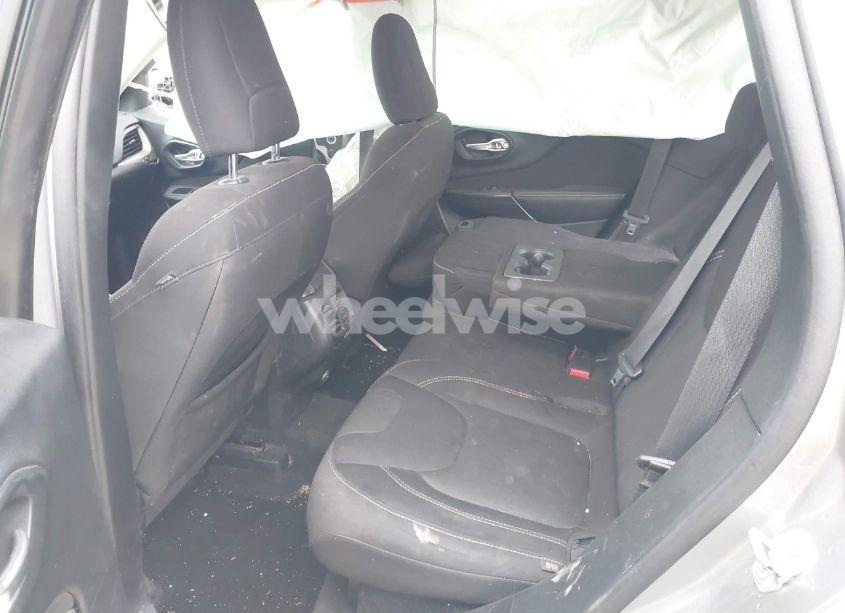 Photo 8 of 2016 Jeep Cherokee LATITUDE (VIN 1C4PJLCS7GW177789)