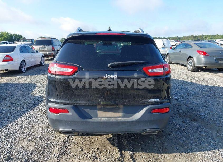 Photo 17 of 2016 Jeep Cherokee LATITUDE (VIN 1C4PJLCS7GW206935)