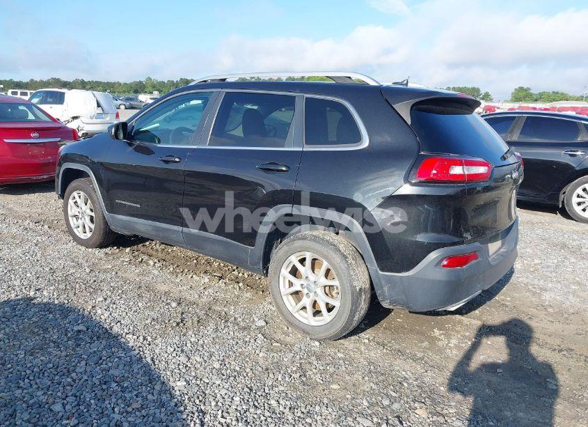 Photo 3 of 2016 Jeep Cherokee LATITUDE (VIN 1C4PJLCS7GW206935)