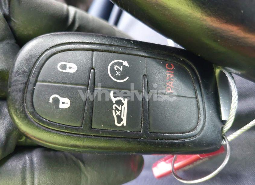 Photo 11 of 2014 Jeep Cherokee LATITUDE (VIN 1C4PJLCS8EW103617)