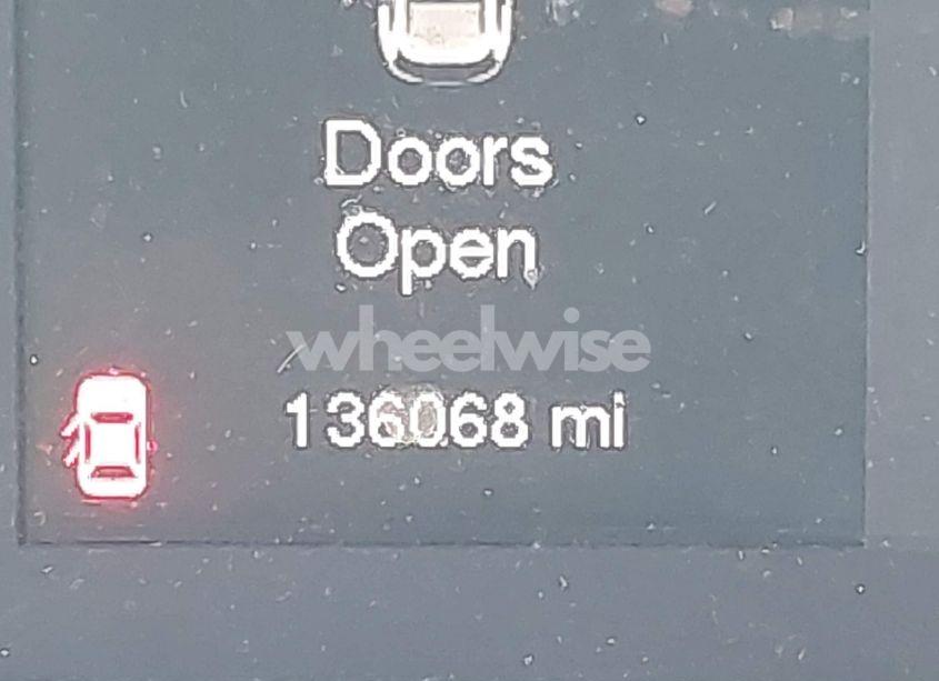 Photo 15 of 2014 Jeep Cherokee LATITUDE (VIN 1C4PJLCS8EW103617)