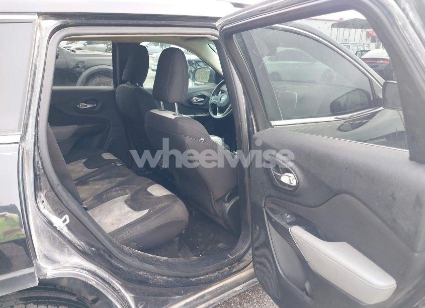 Photo 8 of 2014 Jeep Cherokee LATITUDE (VIN 1C4PJLCS8EW103617)