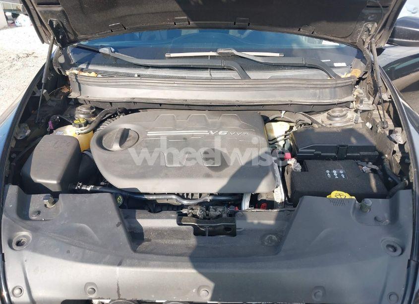 Photo 10 of 2015 Jeep Cherokee LATITUDE (VIN 1C4PJLCS8FW572661)