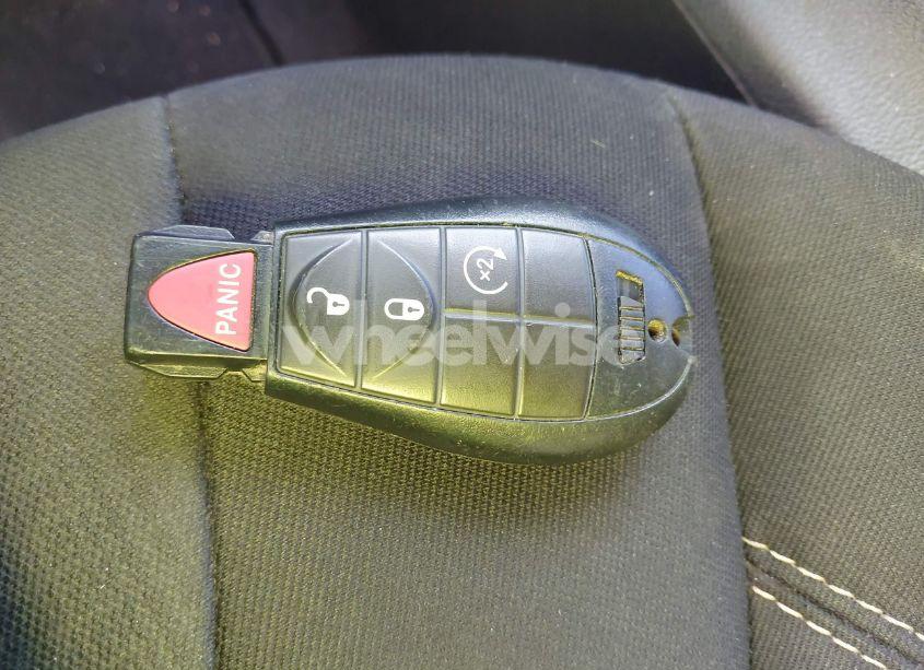 Photo 11 of 2015 Jeep Cherokee LATITUDE (VIN 1C4PJLCS8FW572661)