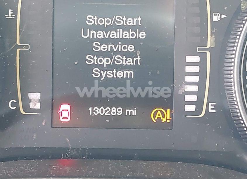 Photo 16 of 2015 Jeep Cherokee LATITUDE (VIN 1C4PJLCS8FW572661)