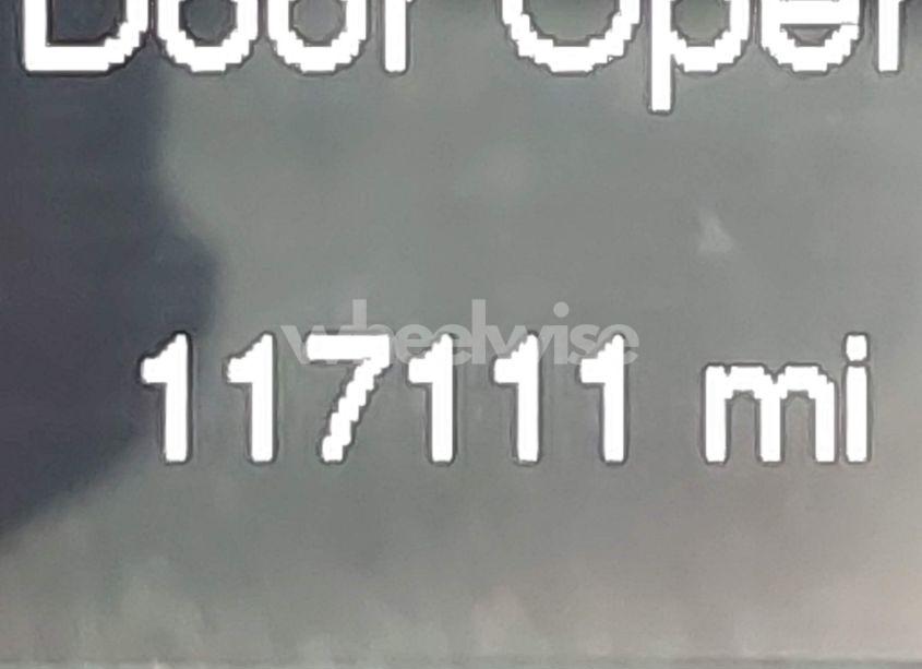 Photo 15 of 2015 Jeep Cherokee LATITUDE (VIN 1C4PJLCS8FW643051)