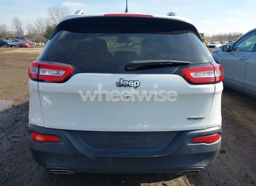 Photo 16 of 2015 Jeep Cherokee LATITUDE (VIN 1C4PJLCS8FW643051)