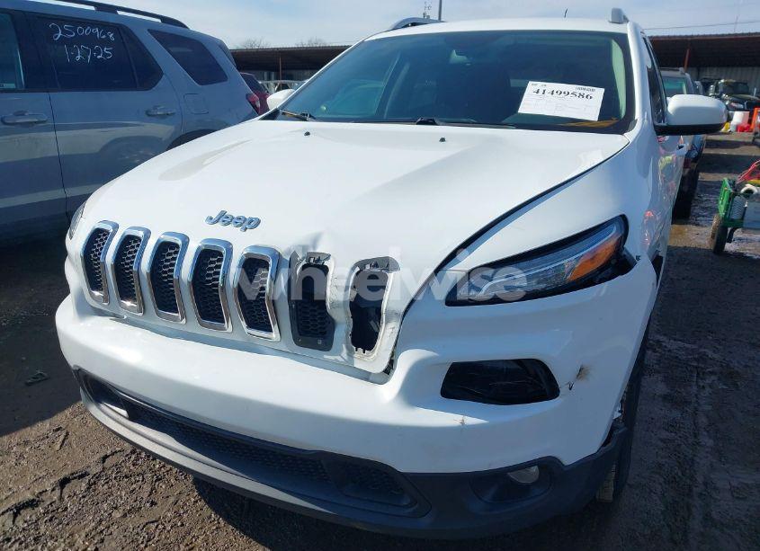 Photo 6 of 2015 Jeep Cherokee LATITUDE (VIN 1C4PJLCS8FW643051)