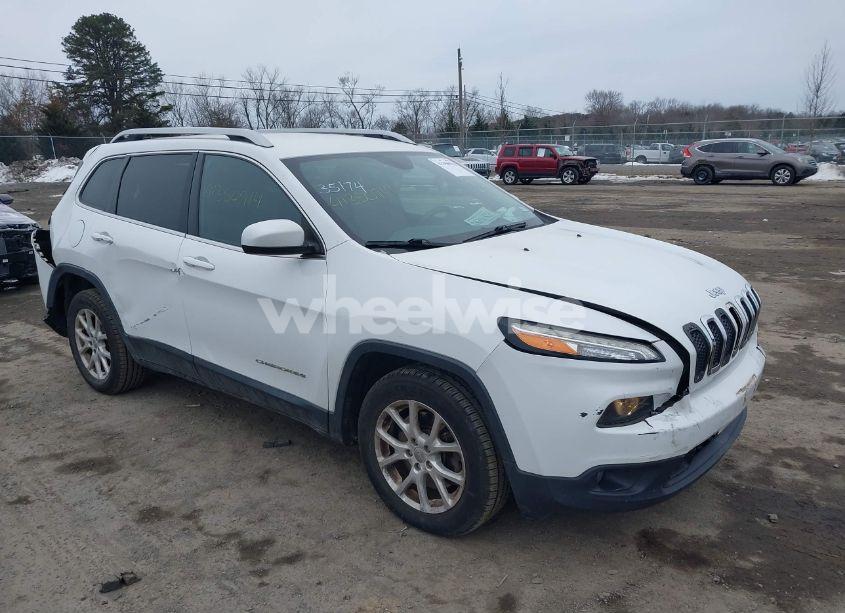 2015 Jeep Cherokee LATITUDE (VIN 1C4PJLCS8FW671254) main photo